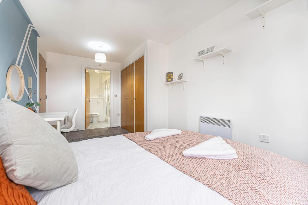 Jkg Property Solutions Presents Cosy City Apartment Coventry Extérieur photo