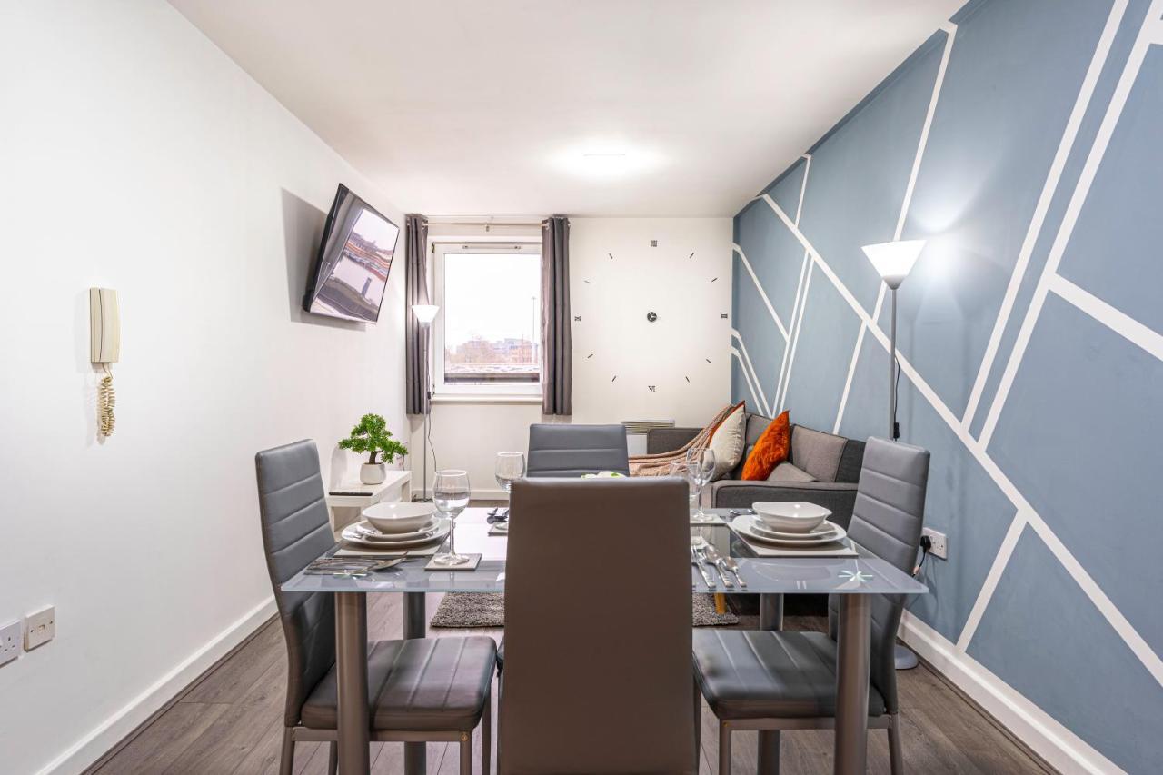 Jkg Property Solutions Presents Cosy City Apartment Coventry Extérieur photo
